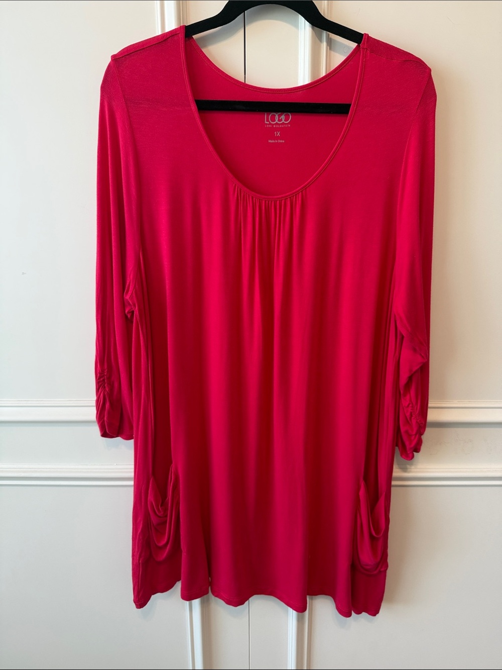 LOGO by Lori Goldstein Bright Fuchsia Scoop-Neck Tunic